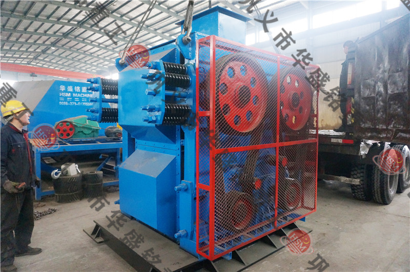 四輥破碎機發(fā)貨現場